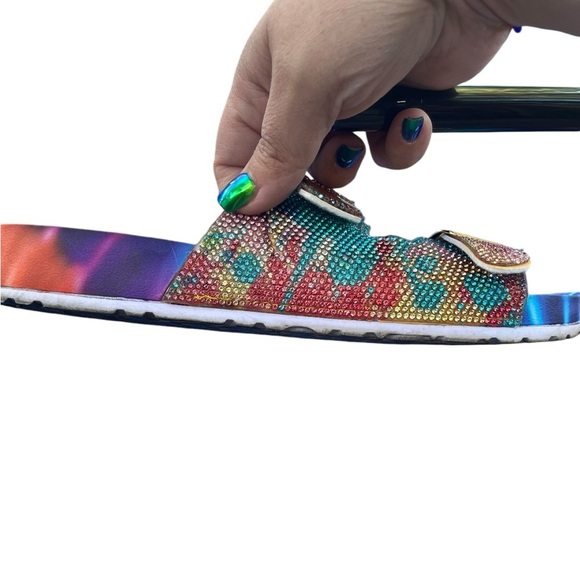 Nicole Miller Rainbow 🌈 Tie Dye Sandals - Picture 8 of 9